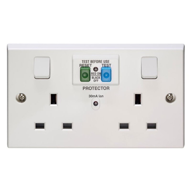 VT1208 Volex 13A 2 Gang Double Pole Switched Socket with 30mA RCD Protection Plastic